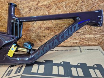 Used Santa Cruz NOMAD Frame / Carbon CC 2025 Frameset 2025 Mountainbike, Purple, 29, 27.5 — image 2 of 5