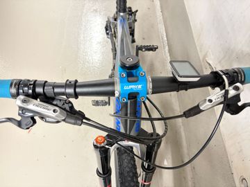 Tweedehands GIANT XTC CARBON Custom Microshift 2025 Road & Gravel — afbeelding 7 van 7