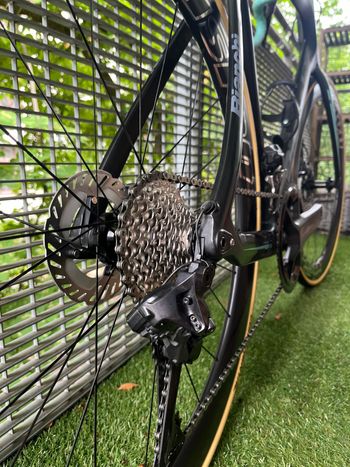 Used Bianchi Aria Disc Ultegra 2020 2020 Road & Gravel, Black — image 3 of 7