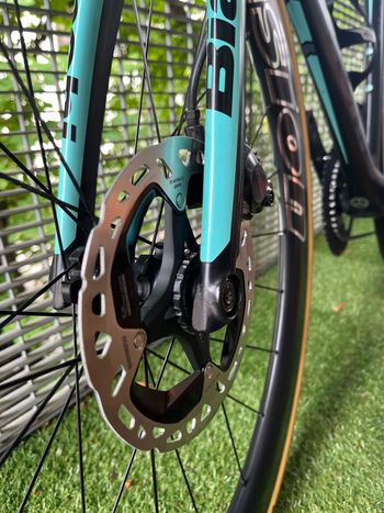 Used Bianchi Aria Disc Ultegra 2020 2020 Road & Gravel, Black — image 4 of 7