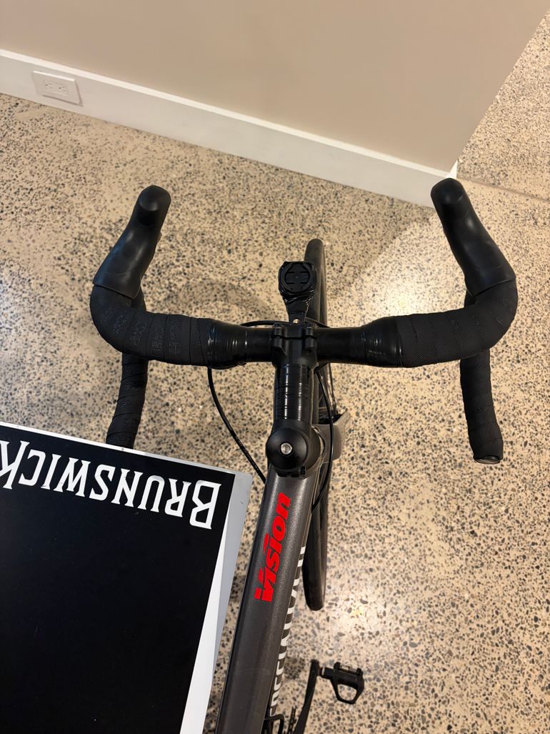 Used Specialized Allez - Shimano Claris 2025 2025 Road & Gravel, Light Gray — image 2 of 4