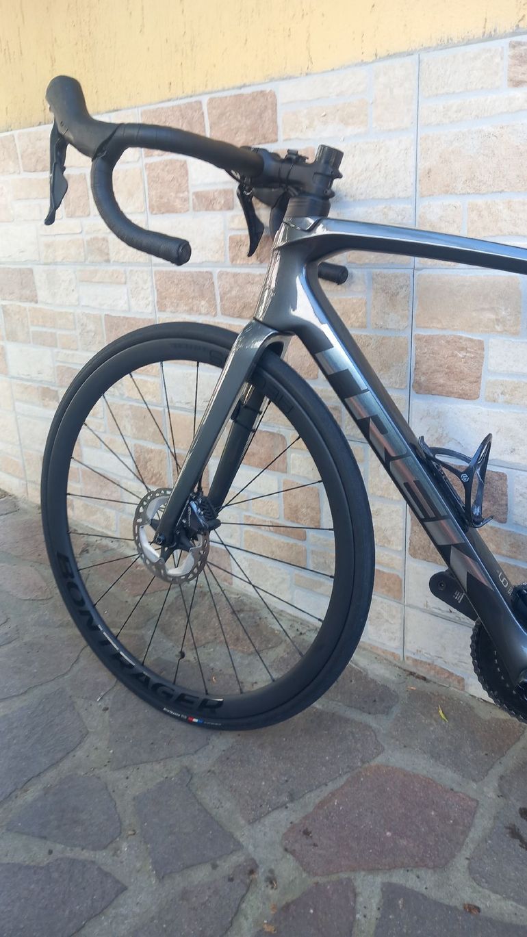 Used Trek Emonda Shimano Ultegra 2023 Road & Gravel, Light Gray — image 4 of 5