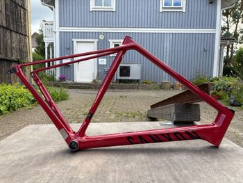 Used Canyon Ultimate CF SL 8 Disc 2022 Frameset 2022 Road & Gravel — image 2 of 8