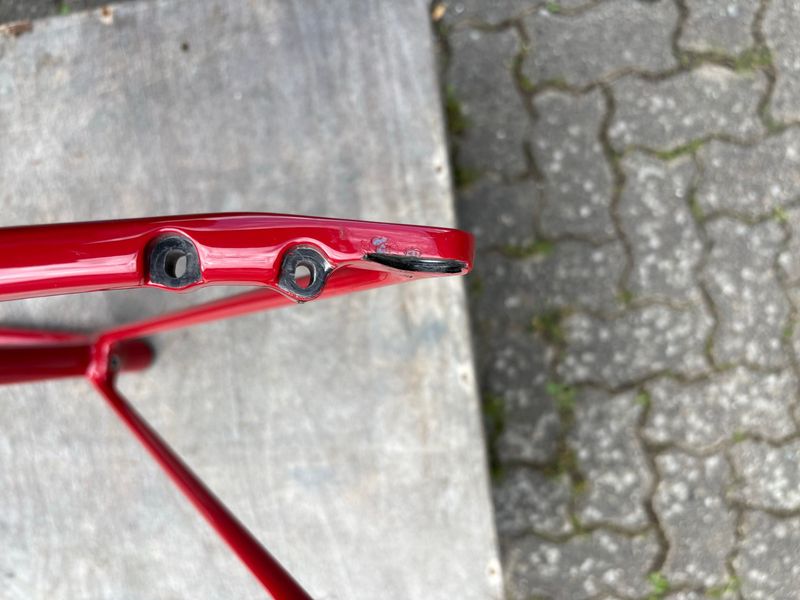 Used Canyon Ultimate CF SL 8 Disc 2022 Frameset 2022 Road & Gravel, Red — image 5 of 8
