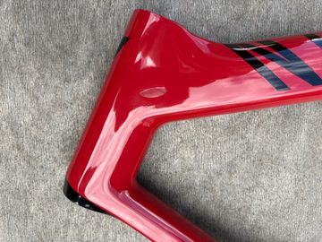 Used Canyon Ultimate CF SL 8 Disc 2022 Frameset 2022 Road & Gravel, Red — image 6 of 8