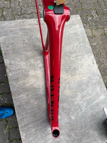 Used Canyon Ultimate CF SL 8 Disc 2022 Frameset 2022 Road & Gravel, Red — image 8 of 8