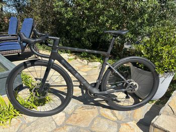 Used Scott Addict RC 10 2025 2025 Road & Gravel, Black — image 2 of 8