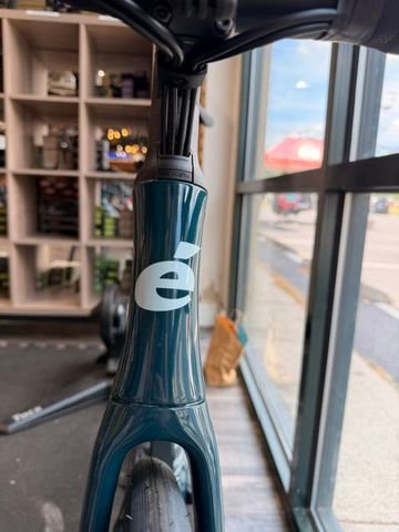 Używany Cervélo Caledonia 105 2026 2026 Road & Gravel — zdjęcie 6 z 9
