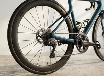 Used Cannondale SuperSix EVO Shimano Ultegra Di2 2023 Road & Gravel, Blue — image 3 of 8