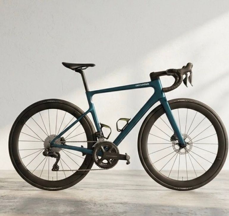 Used Cannondale SuperSix EVO Shimano Ultegra Di2 2023 Road & Gravel, Blue — image 1 of 8