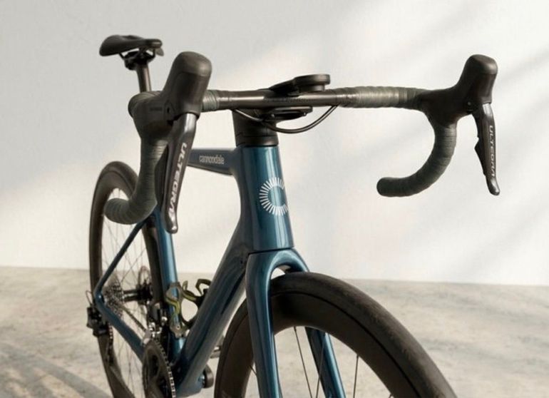 Used Cannondale SuperSix EVO Shimano Ultegra Di2 2023 Road & Gravel, Blue — image 5 of 8
