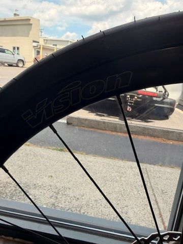 Używany Cervélo Caledonia 105 2026 2026 Road & Gravel — zdjęcie 2 z 14