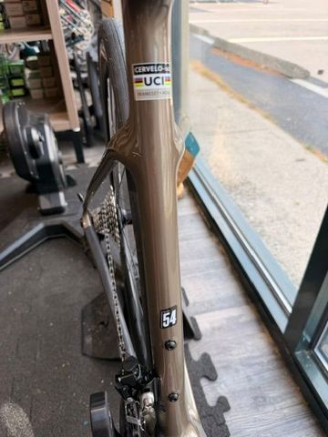 Używany Cervélo Caledonia 105 2026 2026 Road & Gravel — zdjęcie 6 z 14