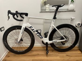 Used Factor Factor Custom SRAM Force eTap AXS 2025 Road & Gravel, White — image 2 of 4