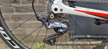 Used Specialized Men's Tarmac Disc Comp 2019 2019 Road & Gravel, White — image 4 of 17