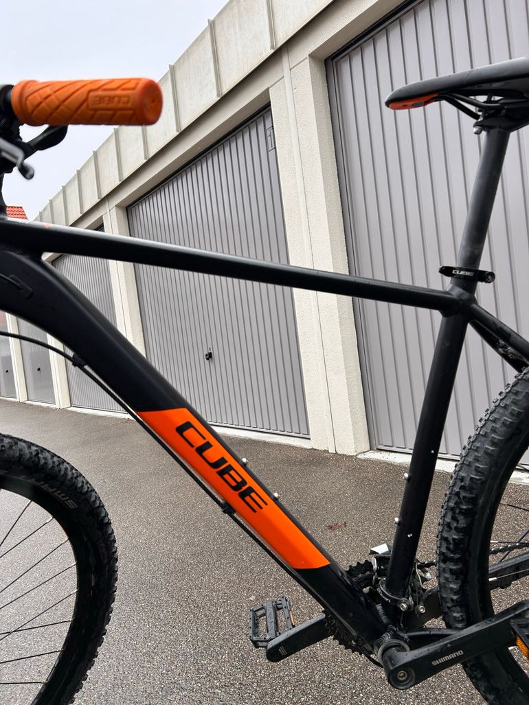 Used CUBE Aim Shimano Acera 2022 Mountainbike, Black — image 4 of 6