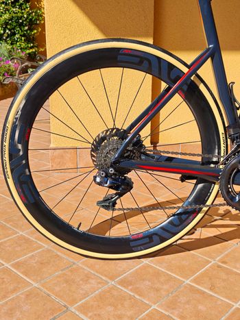 Used BMC Roadmachine Shimano Dura Ace Di2 2019 Road & Gravel — image 11 of 28