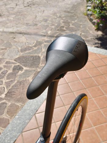 Used BMC Roadmachine Shimano Dura Ace Di2 2019 Road & Gravel — image 17 of 28