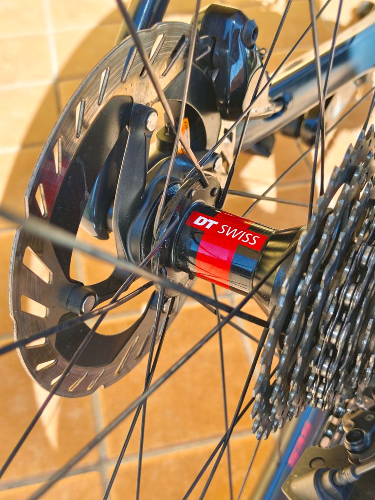 Used BMC Roadmachine Shimano Dura Ace Di2 2019 Road & Gravel — image 8 of 28