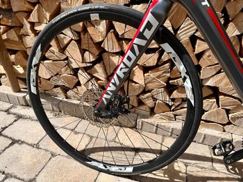 Used Giant Giant AnyRoad Comax 2015 Road & Gravel, Rot — image 2 of 9