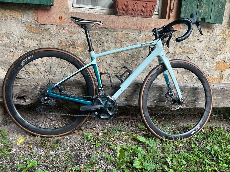 Used Cannondale Synapse Cannondale Synapse Custom Shimano Ultegra 2022 Road & Gravel, Green — image 1 of 25