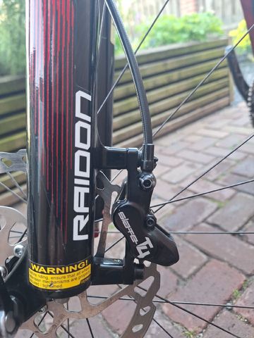 Used Specialized Fuse Comp 6Fattie 2016 2016 Mountainbike, Red, 27.5 — image 11 of 23