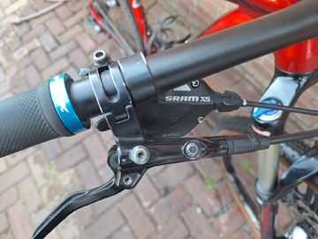 Used Specialized Fuse Comp 6Fattie 2016 2016 Mountainbike, Red, 27.5 — image 13 of 23