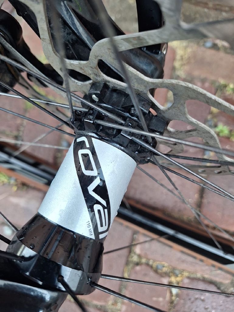 Used Specialized Fuse Comp 6Fattie 2016 2016 Mountainbike, Rojo — image 16 of 23