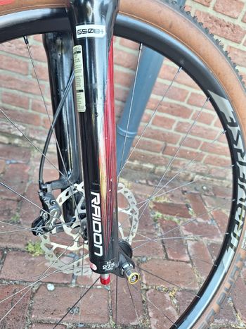 Used Specialized Fuse Comp 6Fattie 2016 2016 Mountainbike, Rojo — image 12 of 23