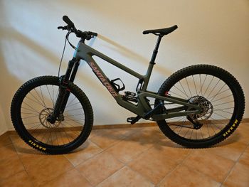 Used Santa Cruz Megatower 70 2026 2026 Mountainbike, Green, 29 — image 2 of 16
