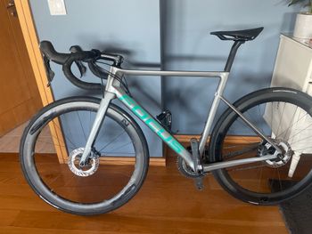 Used Focus IZALCO MAX DISC 8.8 2020 2020 Road & Gravel, Hellgrau — image 2 of 3
