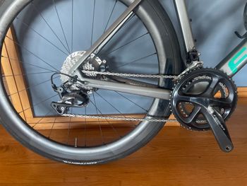 Used Focus IZALCO MAX DISC 8.8 2020 2020 Road & Gravel, Hellgrau — image 3 of 3