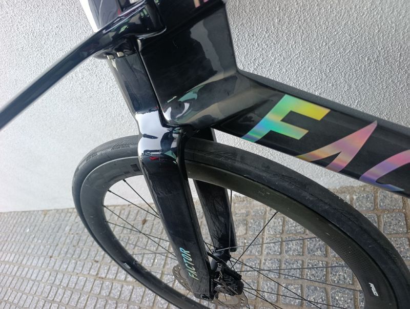 Used Factor Hanzo Shimano Ultegra Di2 2026 Road & Gravel, Black — image 9 of 12
