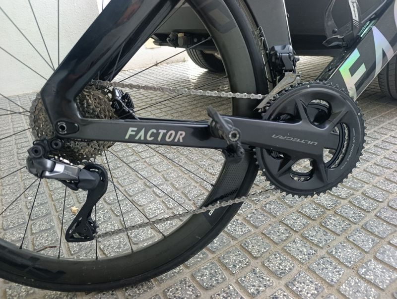 Used Factor Hanzo Shimano Ultegra Di2 2026 Road & Gravel, Black — image 6 of 12
