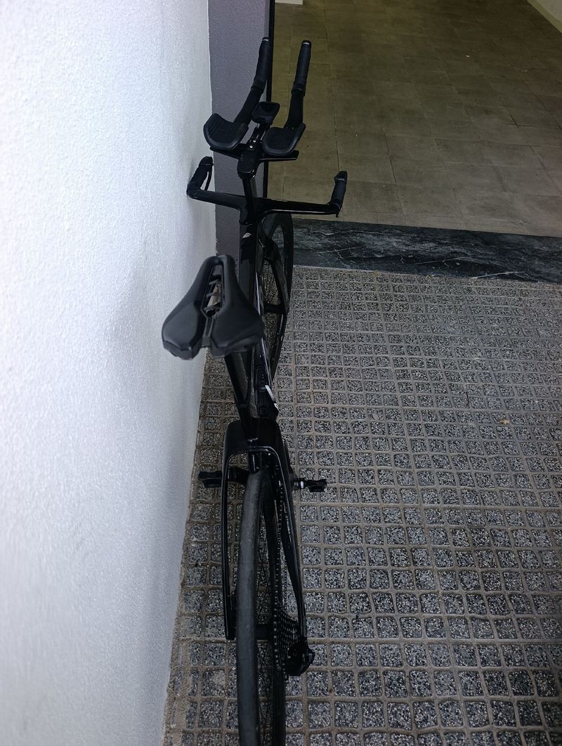 Used Factor Hanzo Shimano Ultegra Di2 2026 Road & Gravel, Black — image 7 of 12