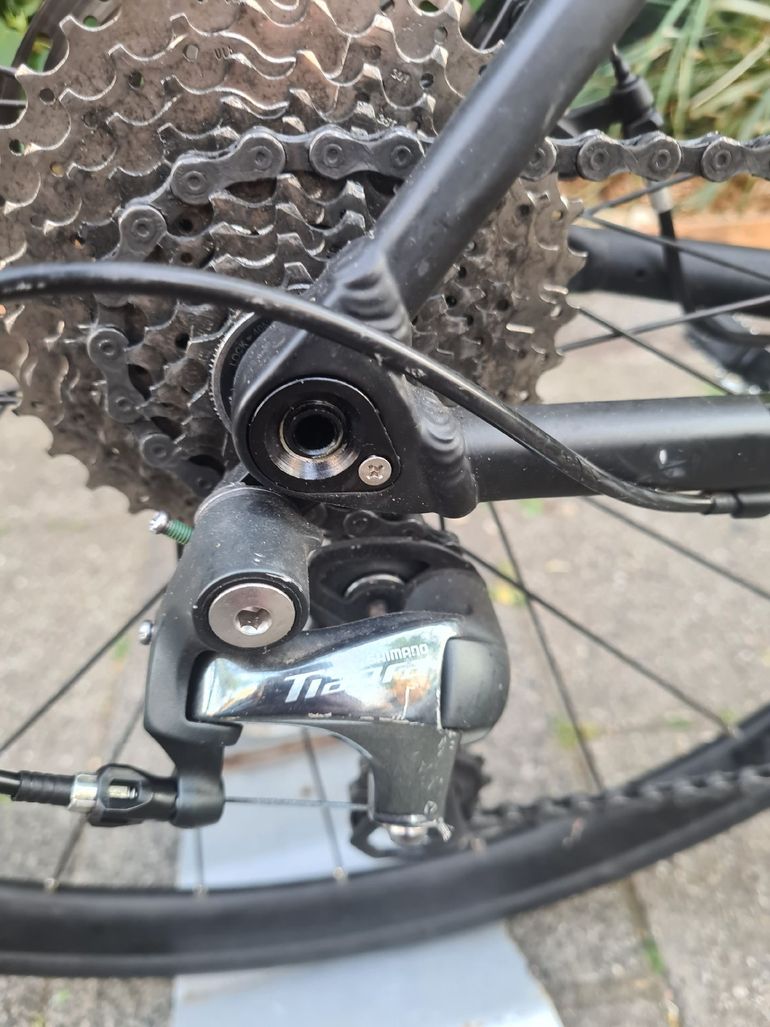 Used CUBE ATTAIN RACE 2021 2021 Road & Gravel — image 4 of 12
