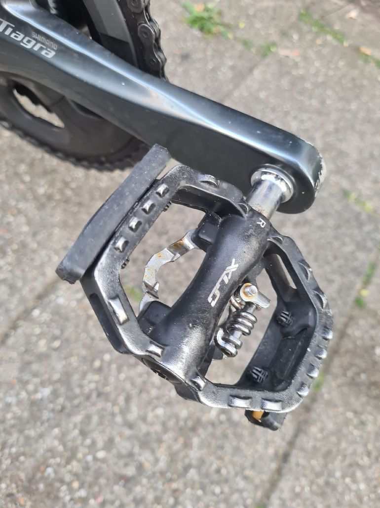 Used CUBE ATTAIN RACE 2021 2021 Road & Gravel — image 10 of 12
