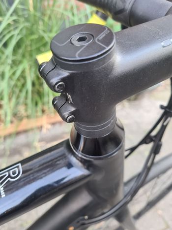 Used CUBE ATTAIN RACE 2021 2021 Road & Gravel — image 9 of 12