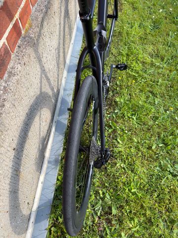 Custom Full Carbon Build 2026 Road & Gravel d'occasion — image 8 sur 10