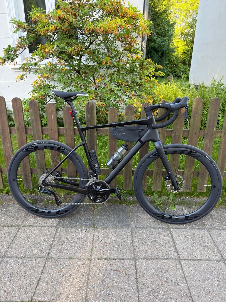 Used Custom Full Carbon Build 2026 Road & Gravel, Black — image 1 of 10