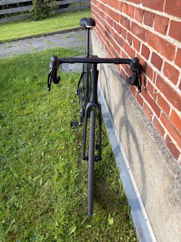 Custom Full Carbon Build 2026 Road & Gravel d'occasion — image 9 sur 10