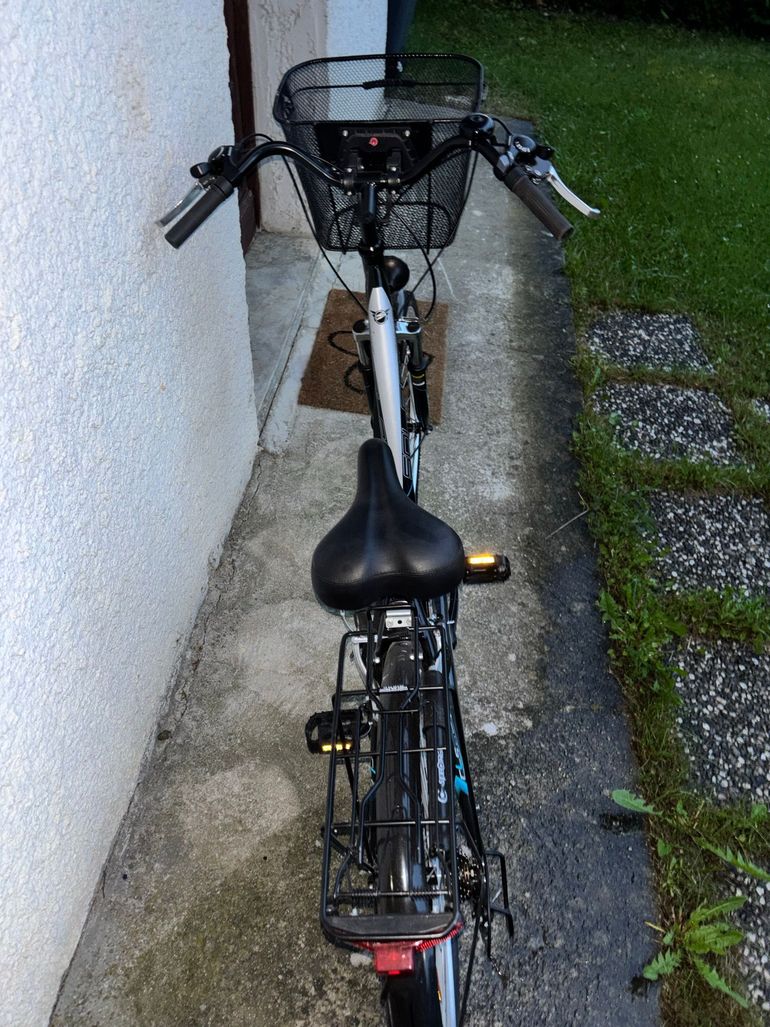 Used solara Solara Custom Shimano Tourney 2022 Urban, Black — image 1 of 3