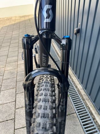 Used Scott Spark 900 AXS 2023 2023 Mountainbike, Blue, 29 — image 16 of 16