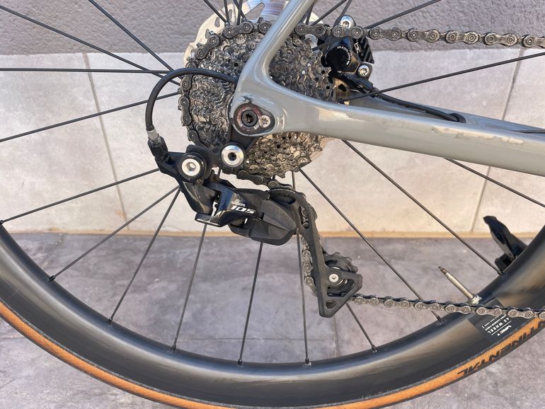Used Canyon Ultimate CF SL 7 Disc 2021 2021 Road & Gravel, Hellgrau — image 9 of 16