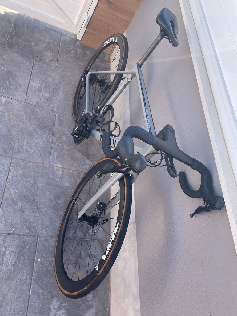 Used Canyon Ultimate CF SL 7 Disc 2021 2021 Road & Gravel, Hellgrau — image 5 of 16