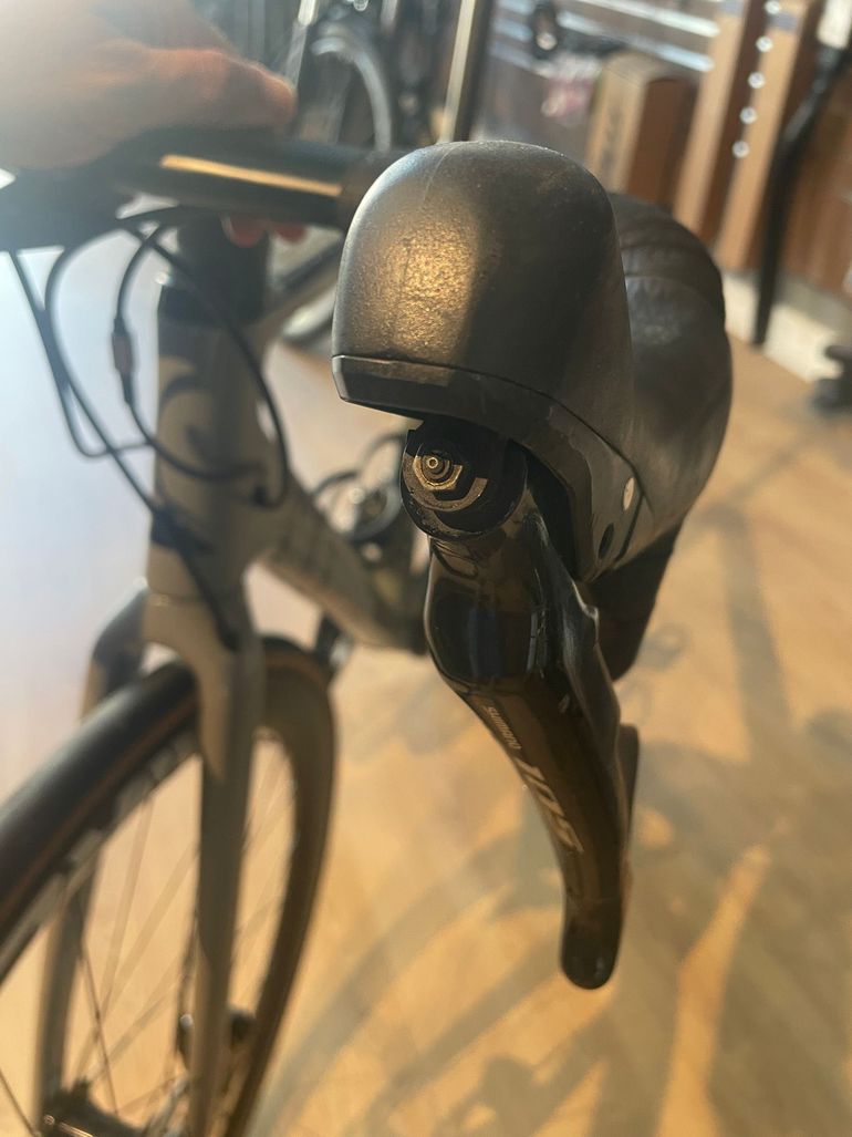 Used Canyon Ultimate CF SL 7 Disc 2021 2021 Road & Gravel, Hellgrau — image 15 of 16
