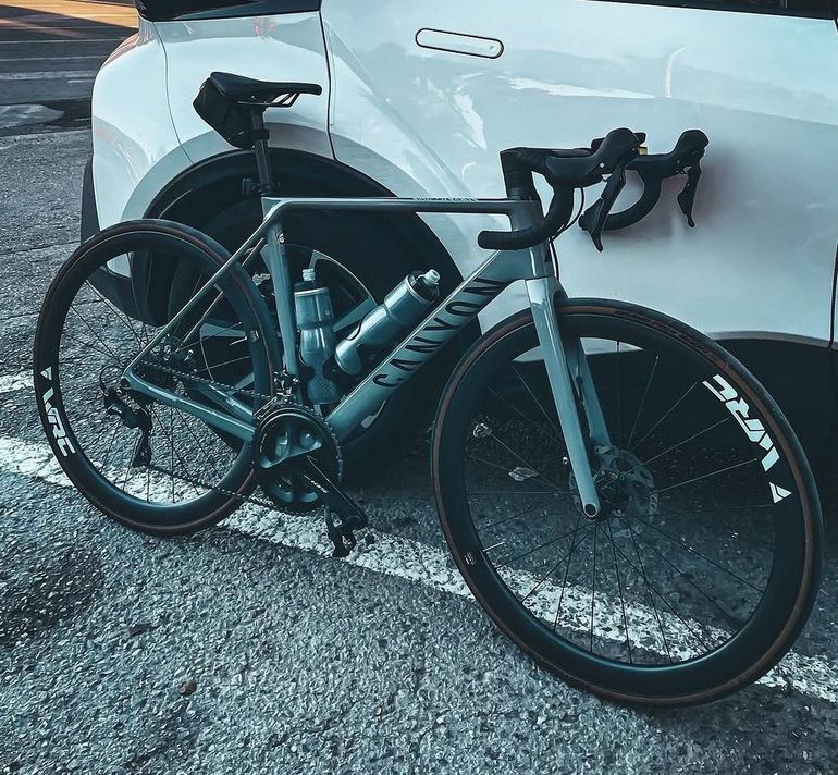 Used Canyon Ultimate CF SL 7 Disc 2021 2021 Road & Gravel, Light Gray — image 17 of 18