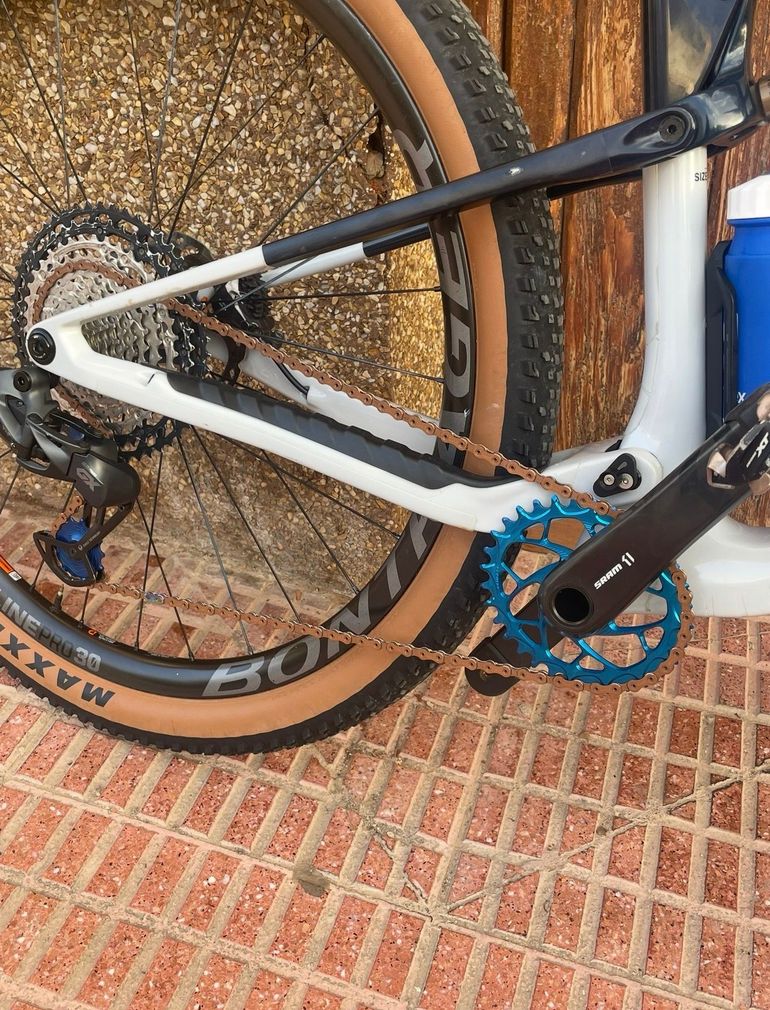 Used Orbea OIZ M11 AXS 2023 2023 Mountainbike, White, 29 — image 3 of 3
