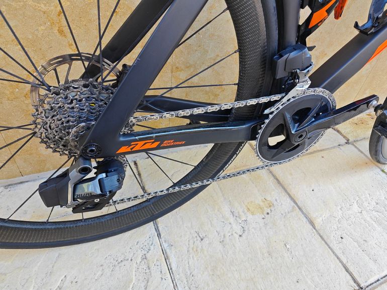 Used KTM REVELATOR LISSE SONIC 2021 2021 Road & Gravel, Black — image 4 of 8
