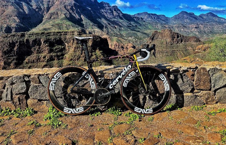 Used Cervélo S5 Shimano Ultegra Di2 2025 Road & Gravel — image 1 of 6